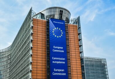 EU Advances Plans for Tighter Social Media Restrictions on Teens