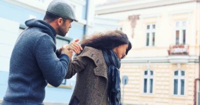 California Bill Would Require Dating Apps to Flag Offenders